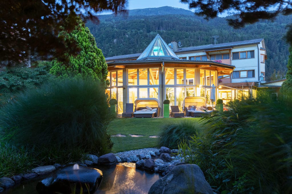 Hotel Trattnig bei Nacht